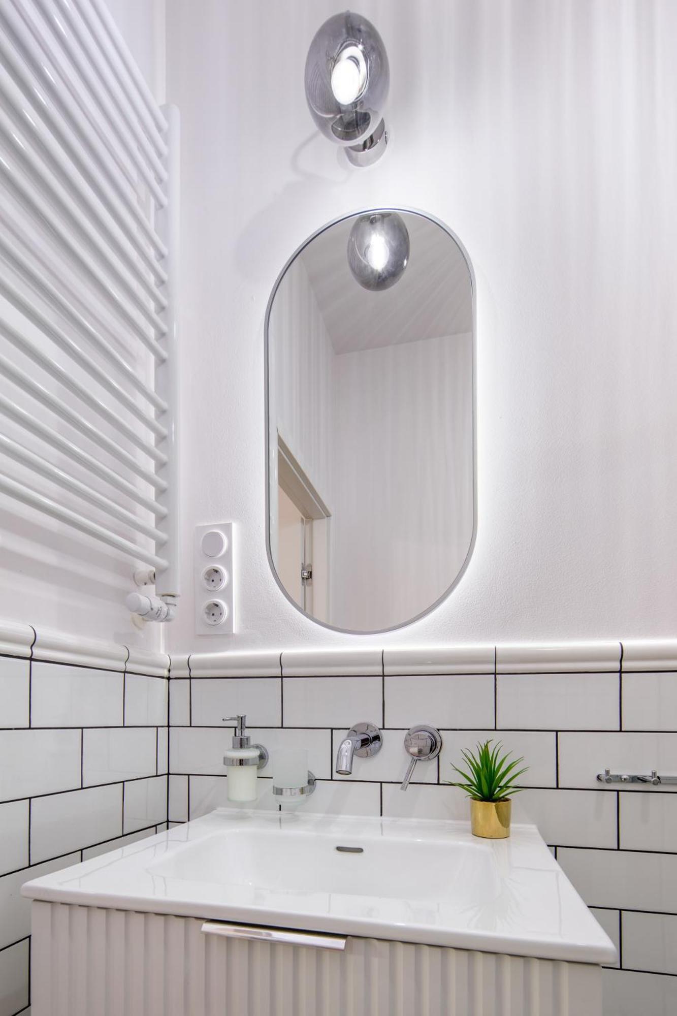 Discover Krakow Apartments - Lubomirskiego St - Classic & Modern - Near Main Station, Netflix And Ac Exteriör bild