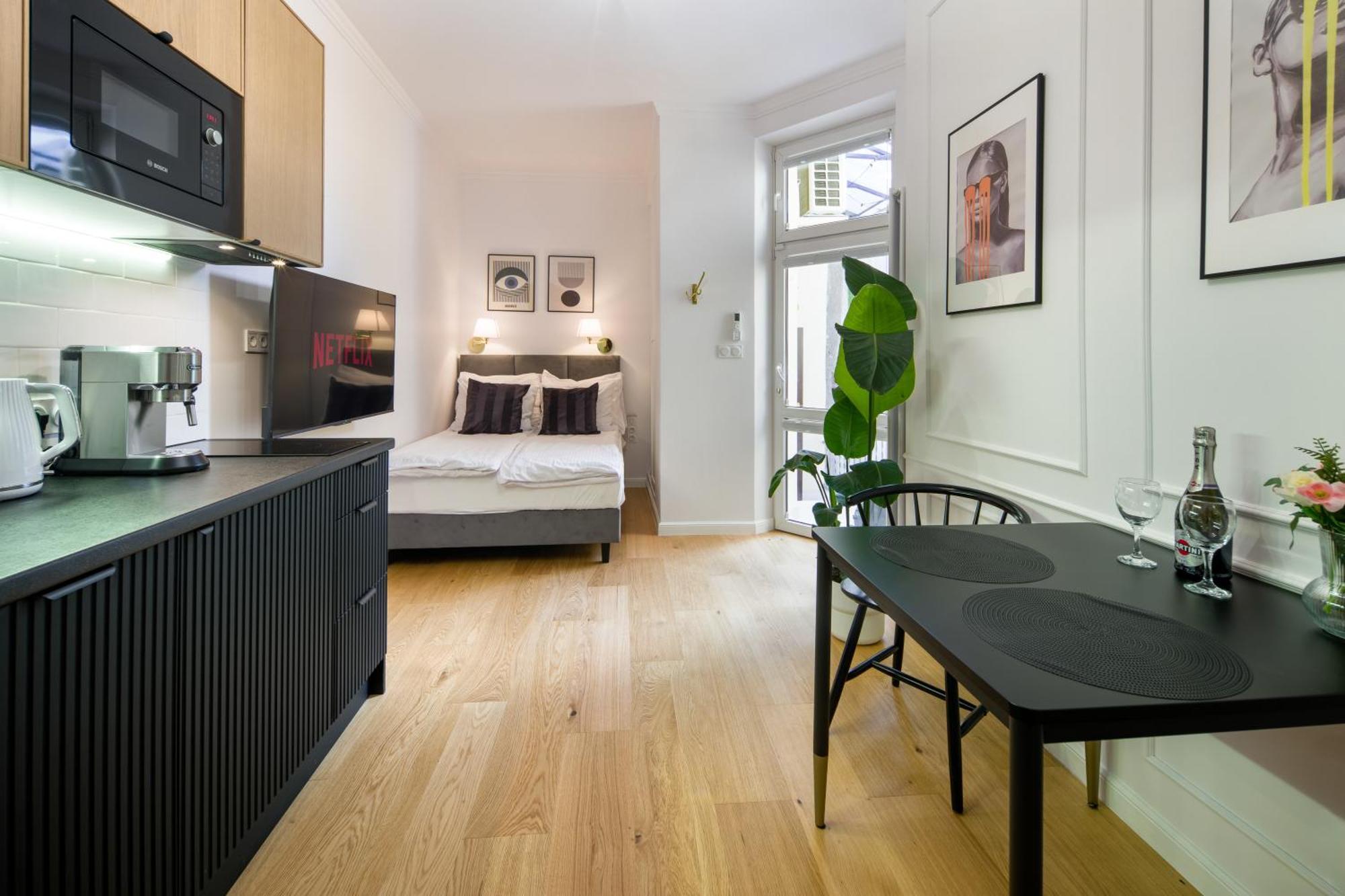 Discover Krakow Apartments - Lubomirskiego St - Classic & Modern - Near Main Station, Netflix And Ac Exteriör bild
